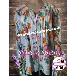 Camisa. Estampado de flores sobre fondo blanco