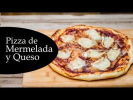 Pizza de quinoa con queso de cabra y jalea de higos