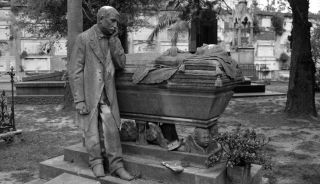 lapidas montevideo Cementerio Central de Montevideo