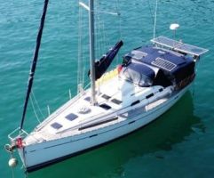 Mostrar detalles para Beneteau Oceanis Clipper 393